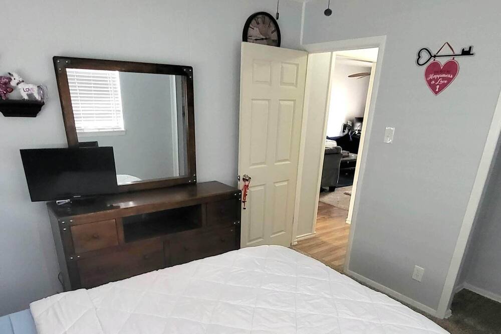 Photo of Bedroom in Harlandale