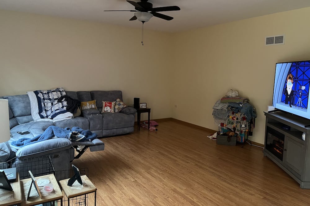 Photo of Livingroom in Joliet