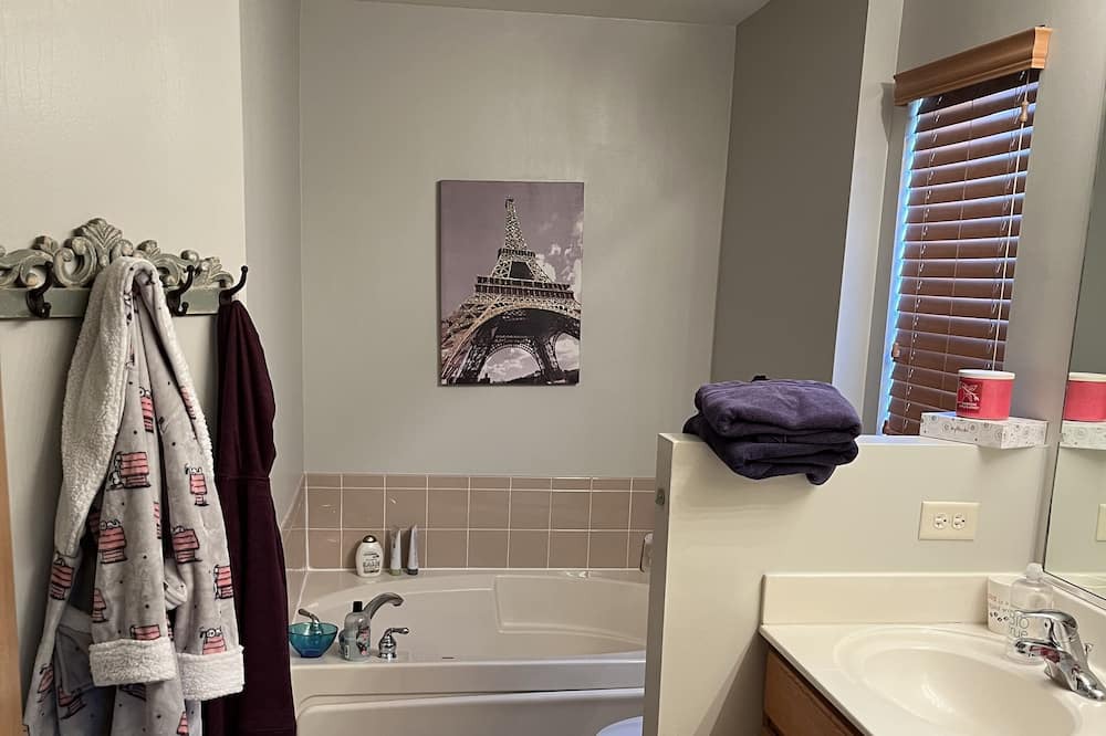Photo of Bathroom in Joliet