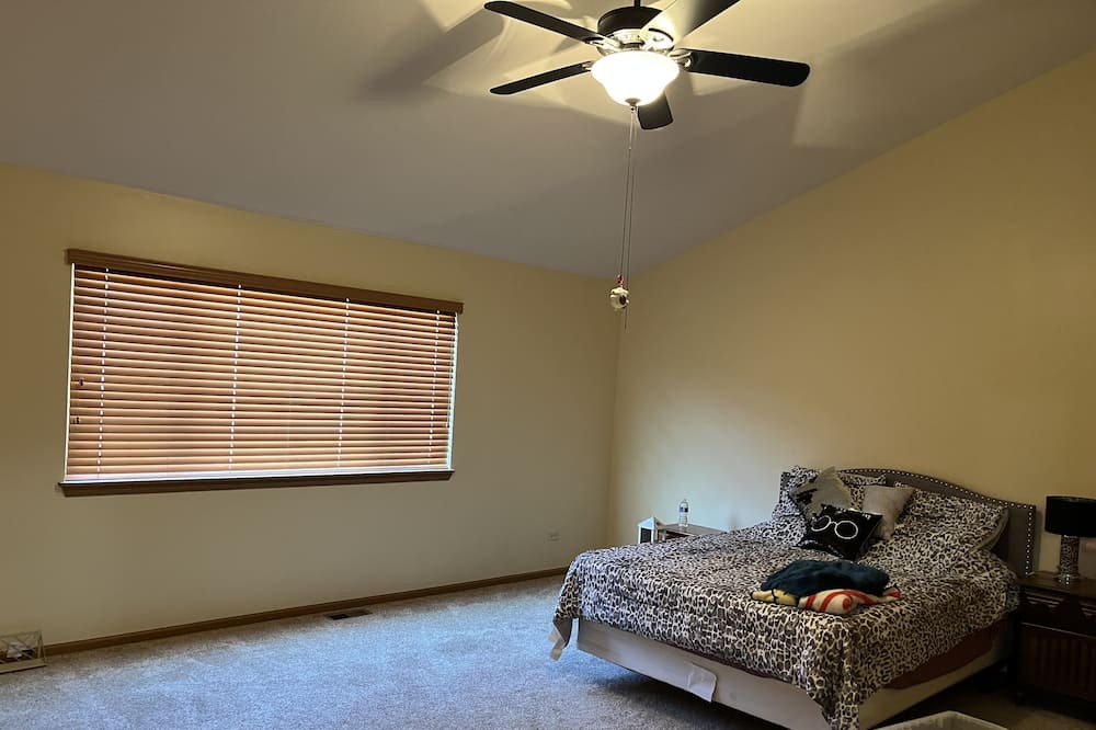 Photo of Bedroom in Joliet