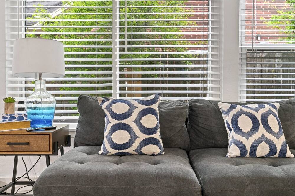 Photo of Livingroom in Baytown