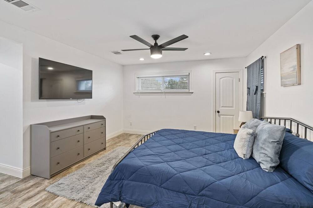 Photo of Bedroom in Baytown