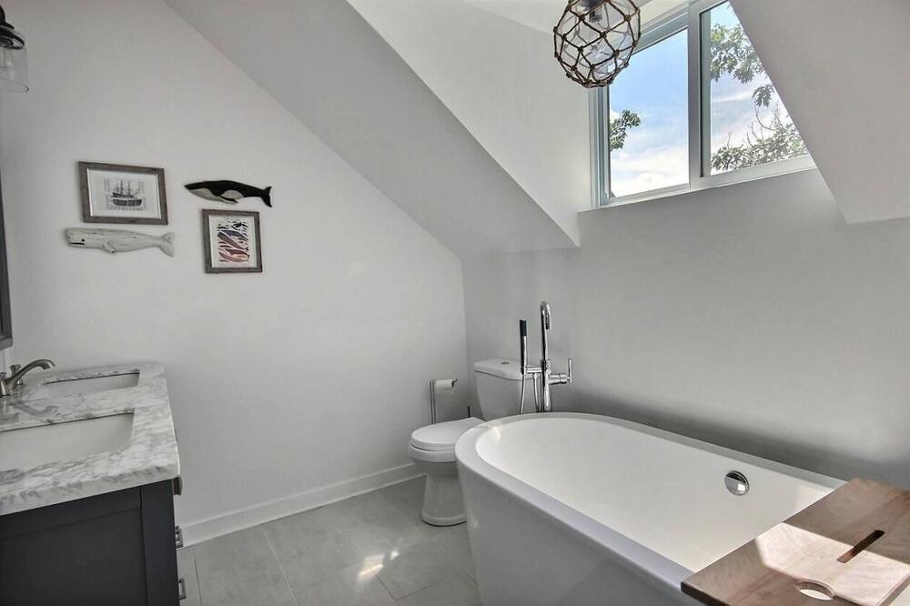 Photo of Bathroom in Magog