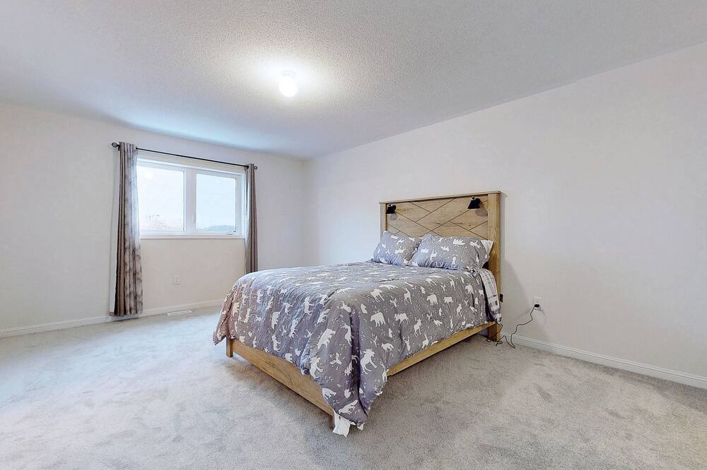 Photo of Bedroom in Oshawa