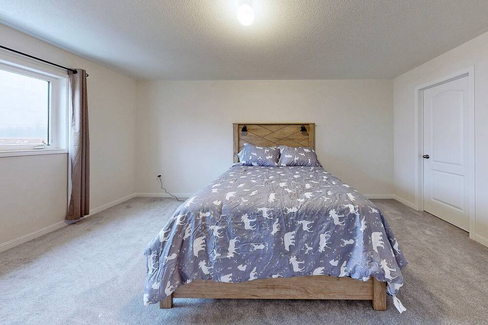 Photo of Bedroom in Oshawa