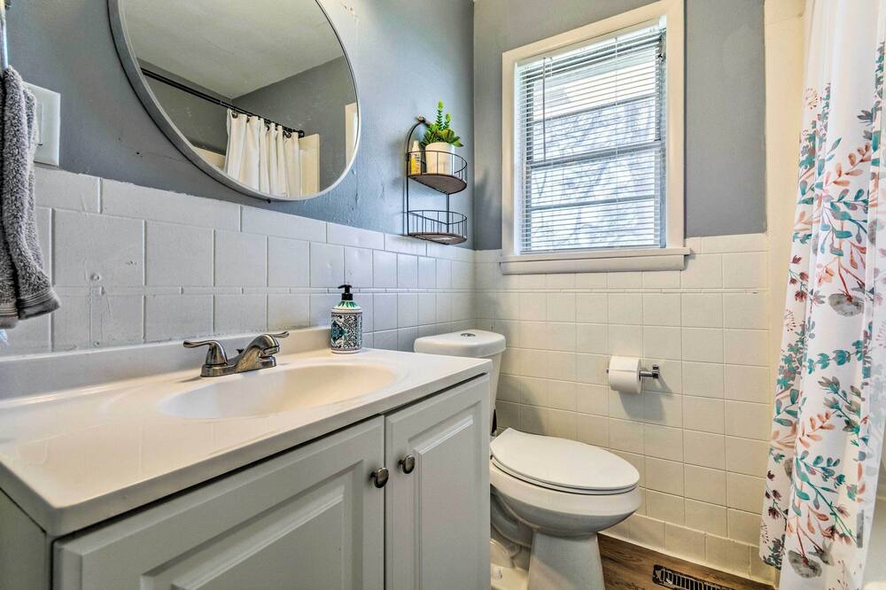 Photo of Bathroom in Hillcrest