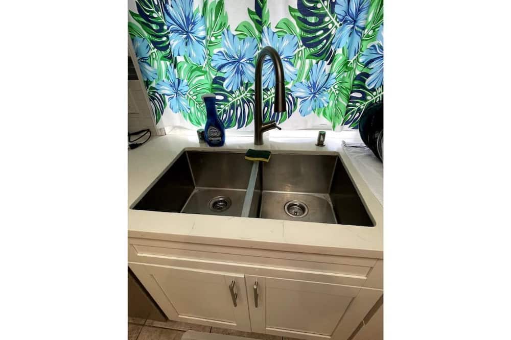 Photo of Others in Kalihi Valley