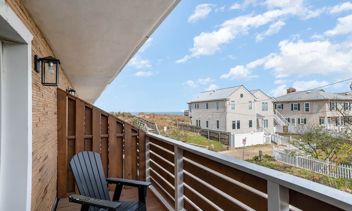Photo of Outdoor in Cottage Line