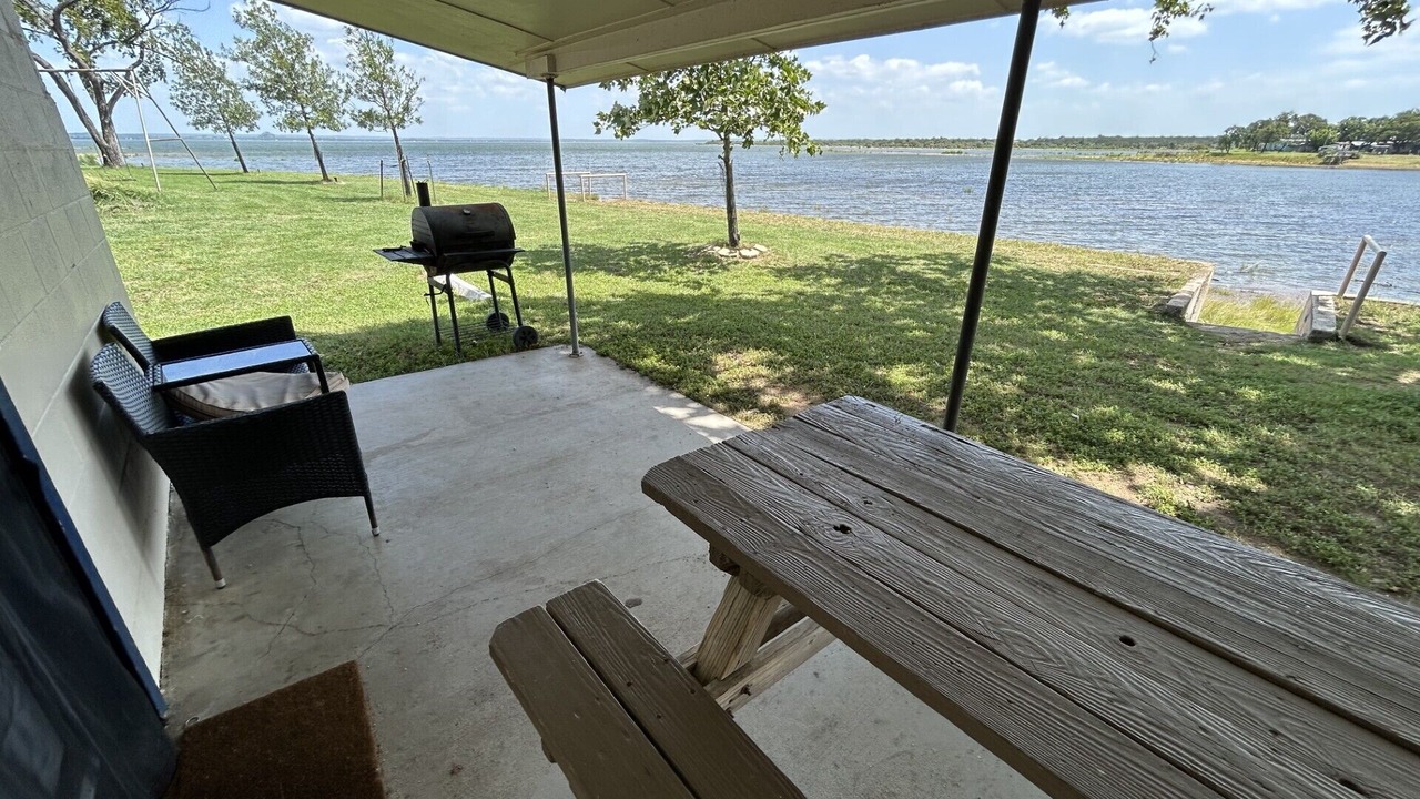 Photo of Patio Balcony in Tow