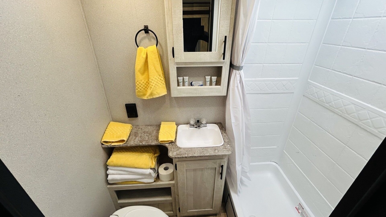 Photo of Bathroom in Tow