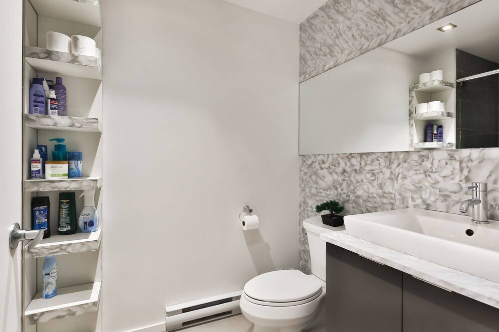 Photo of Bathroom in Griffintown