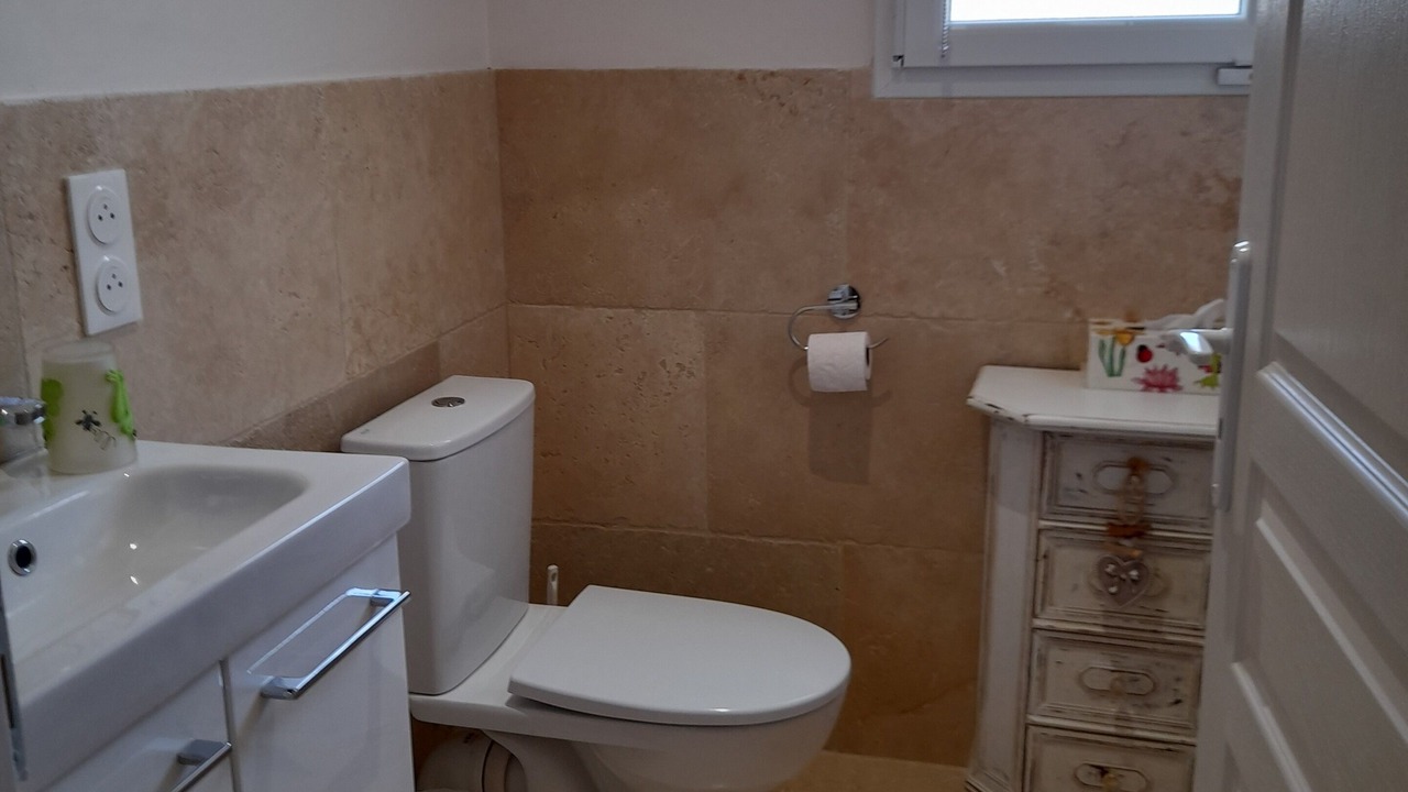 Photo of Others in Jonquieres-Saint-Vincent