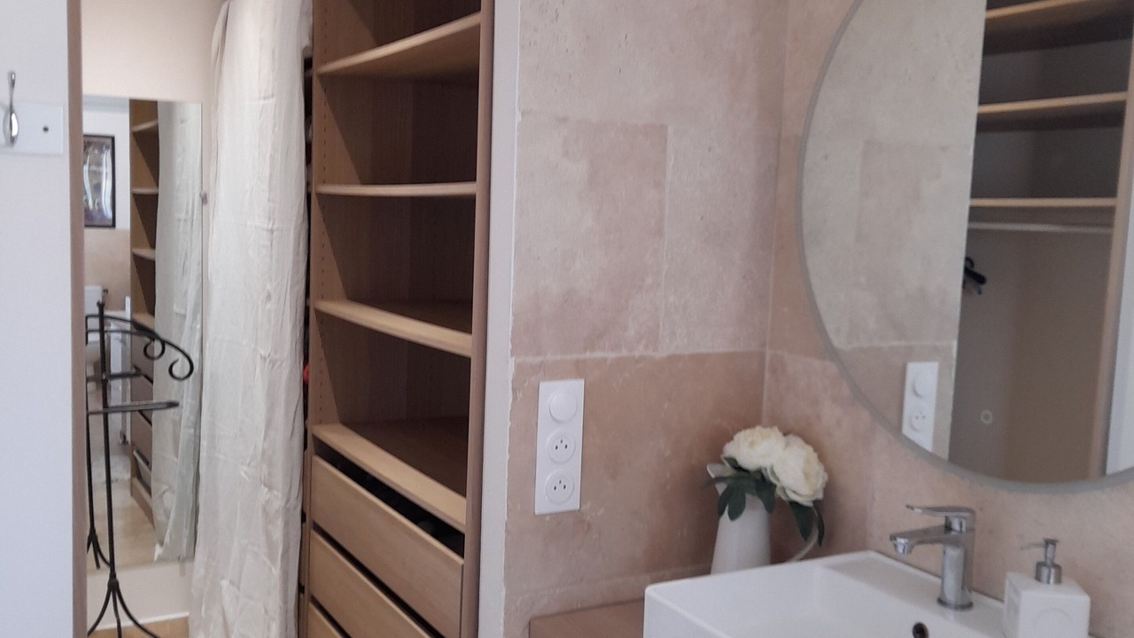 Photo of Others in Jonquieres-Saint-Vincent