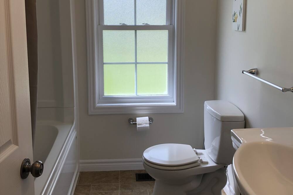 Photo of Bathroom in Youngs Point