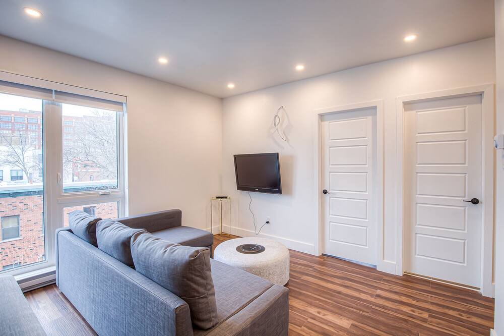 Photo of Livingroom in Pointe-Saint-Charles