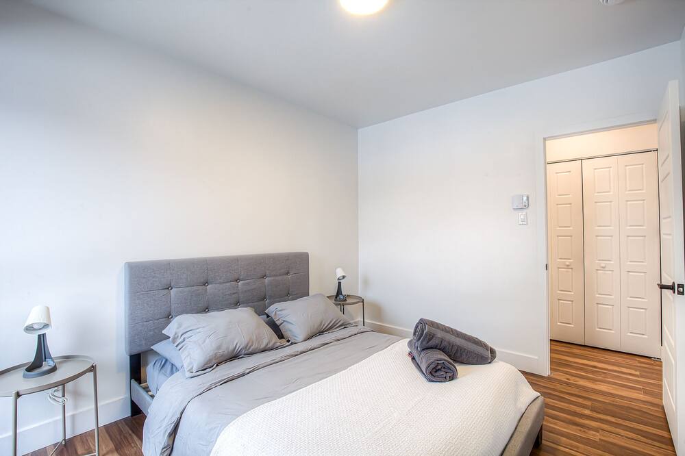 Photo of Bedroom in Pointe-Saint-Charles