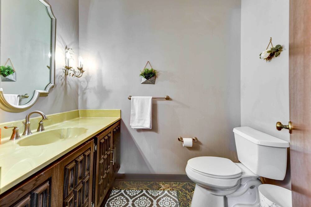 Photo of Bathroom in Williamsville