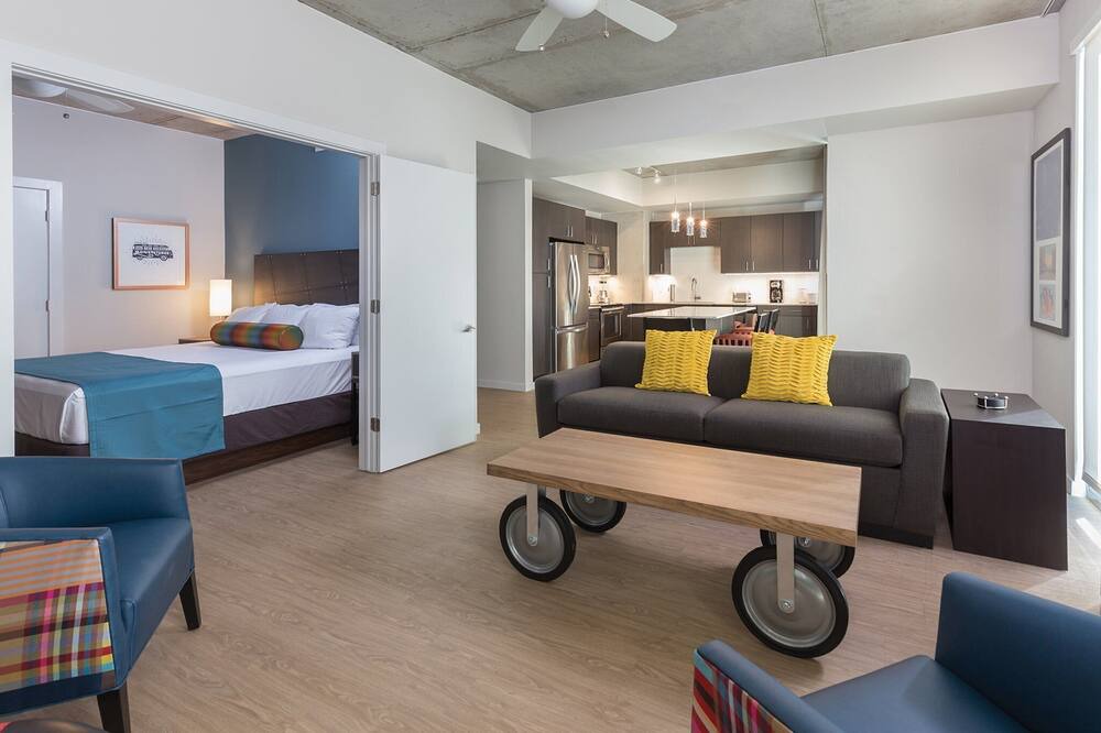 Photo of Livingroom in Civic District