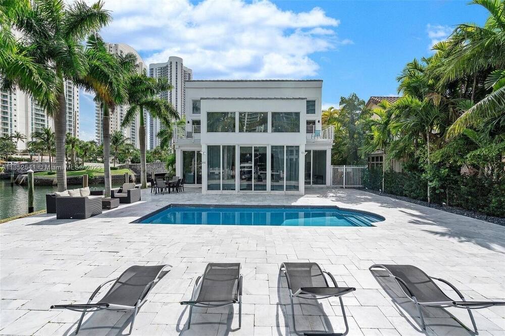 Photo of Outdoor in Eastern Shores