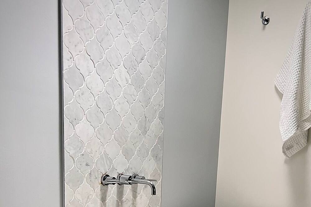 Photo of Bathroom in Forest Hill South