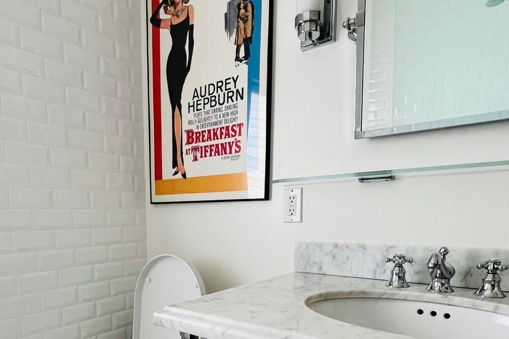 Photo of Bathroom in Forest Hill South