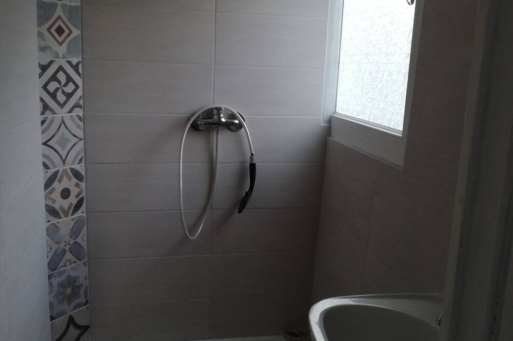 Photo of Bathroom in Beuzeville