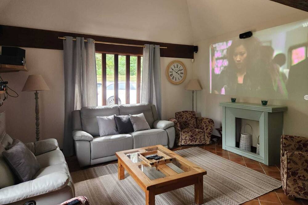 Photo of Livingroom in Fontaine-la-Louvet