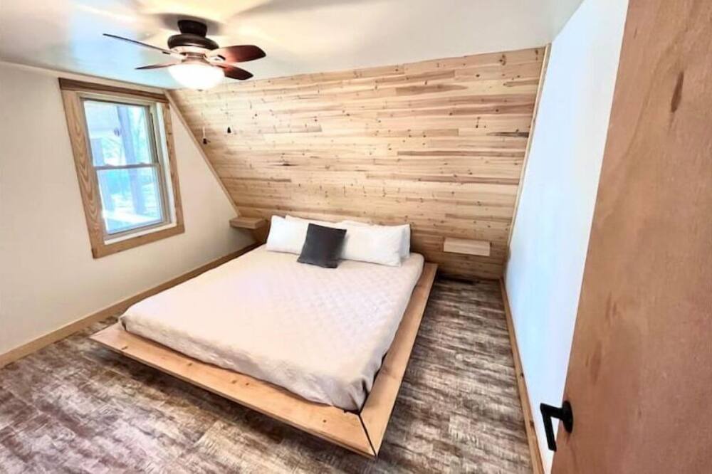 Photo of Bedroom in Hoyt
