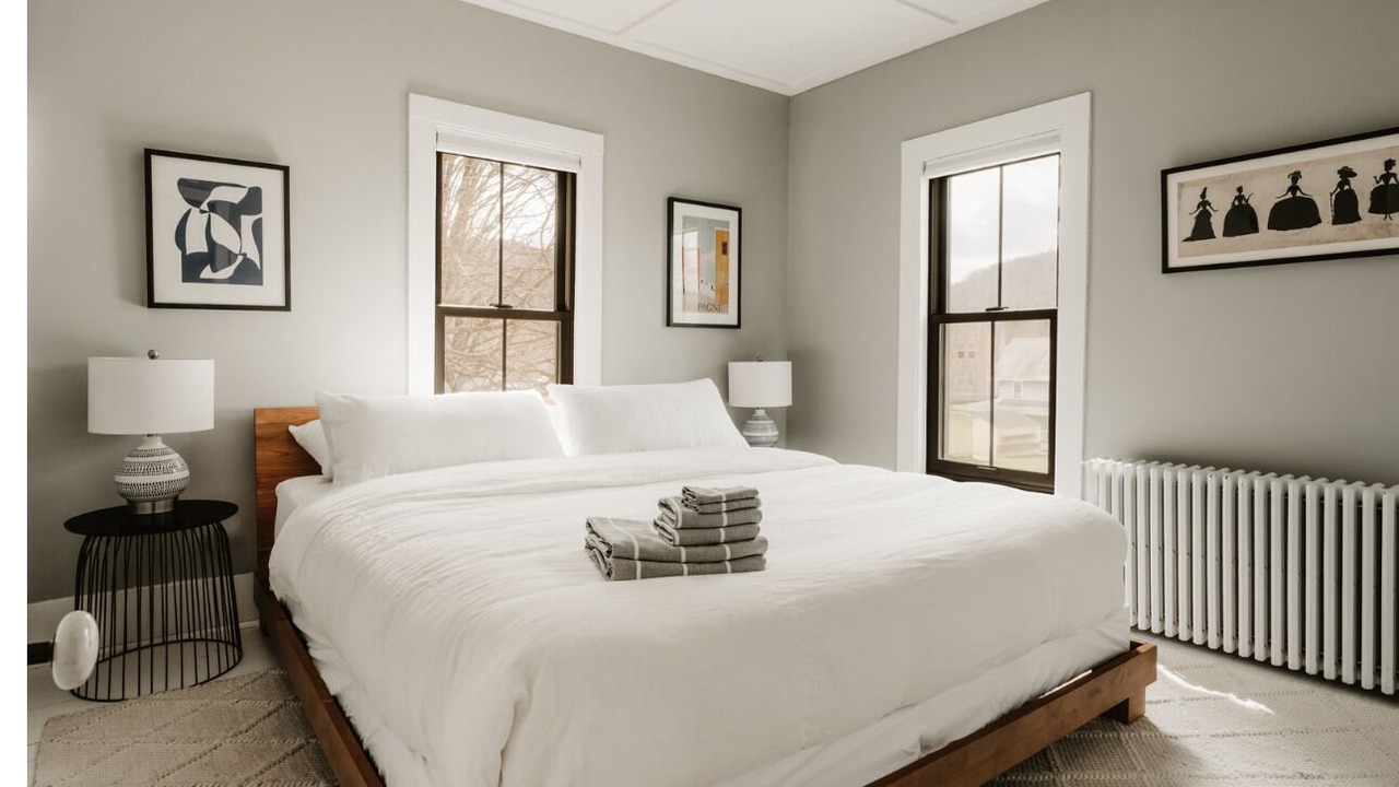 Photo of Bedroom in Roscoe