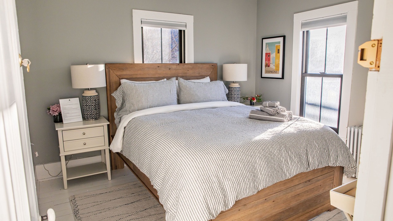 Photo of Bedroom in Roscoe