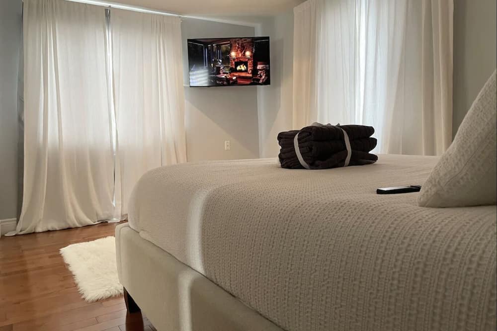 Photo of Bedroom in L'Ile-Bizard