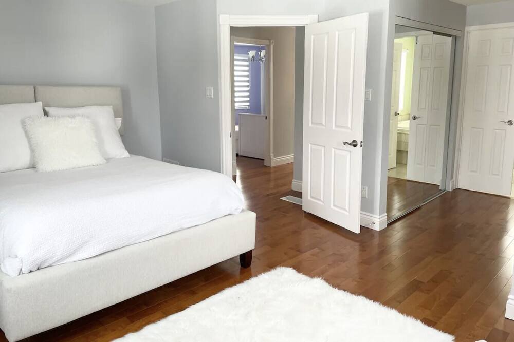 Photo of Bedroom in L'Ile-Bizard