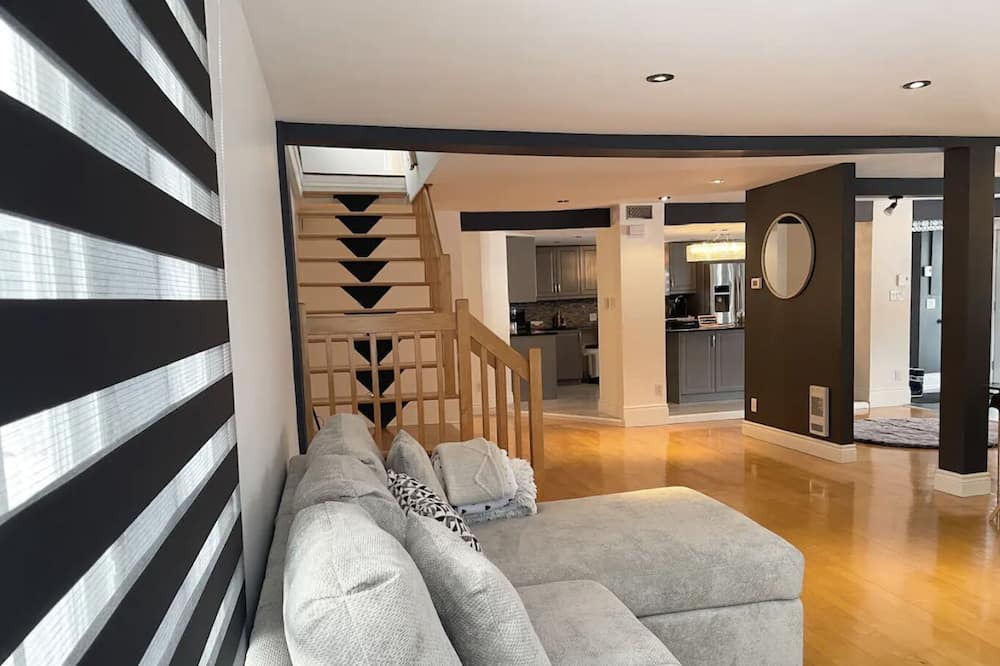 Photo of Livingroom in L'Ile-Bizard