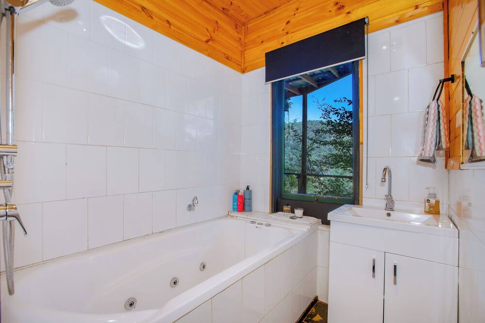 Photo of Bathroom in Gunderman