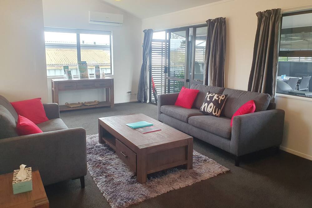 Photo of Others in Owhata