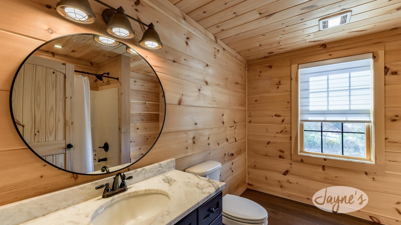 Photo of Bathroom in Penetanguishene