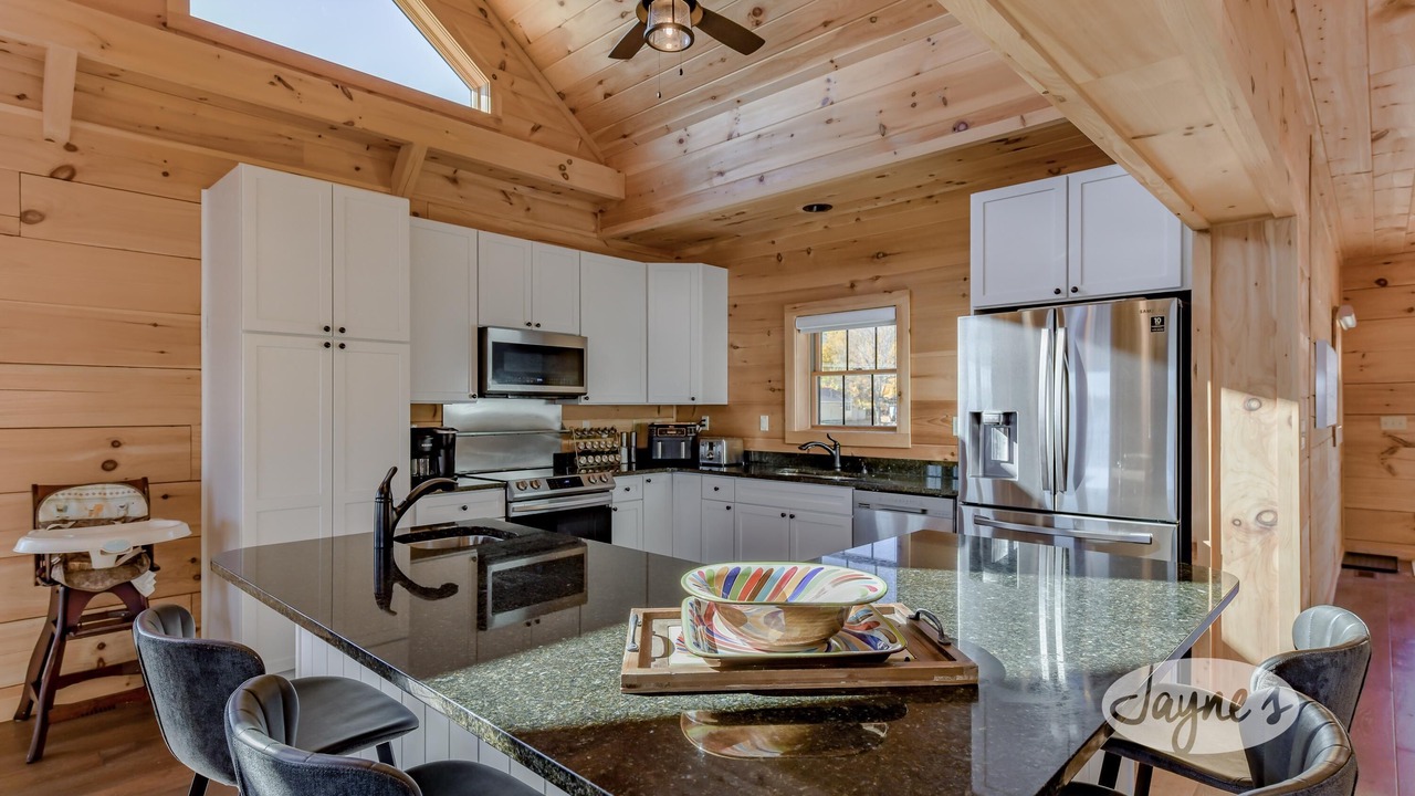 Photo of Kitchen in Penetanguishene