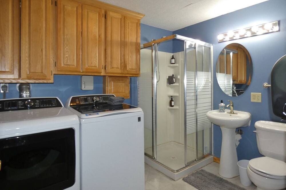 Photo of Bathroom in Pella