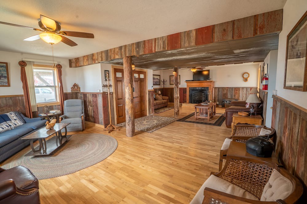 Photo of Livingroom in Union County