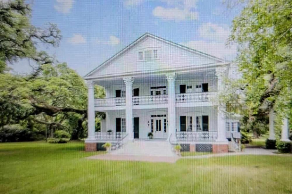 Photo of Outdoor in Franklin