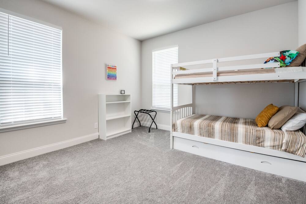 Photo of Bedroom in Lake Dallas