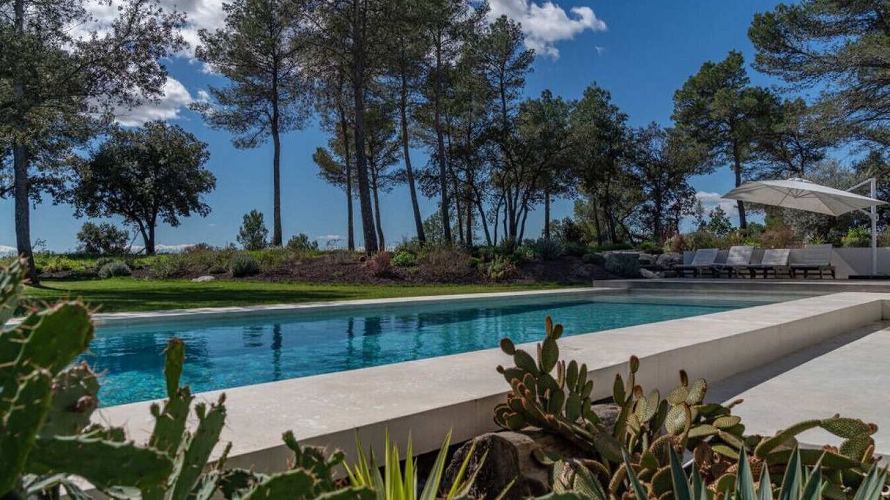 Photo of Outdoor in Saint-Clement-de-Riviere