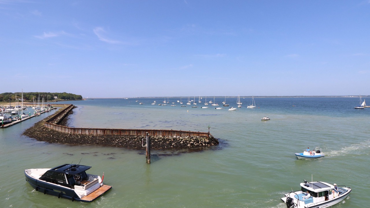 Photo of Others in Brighstone