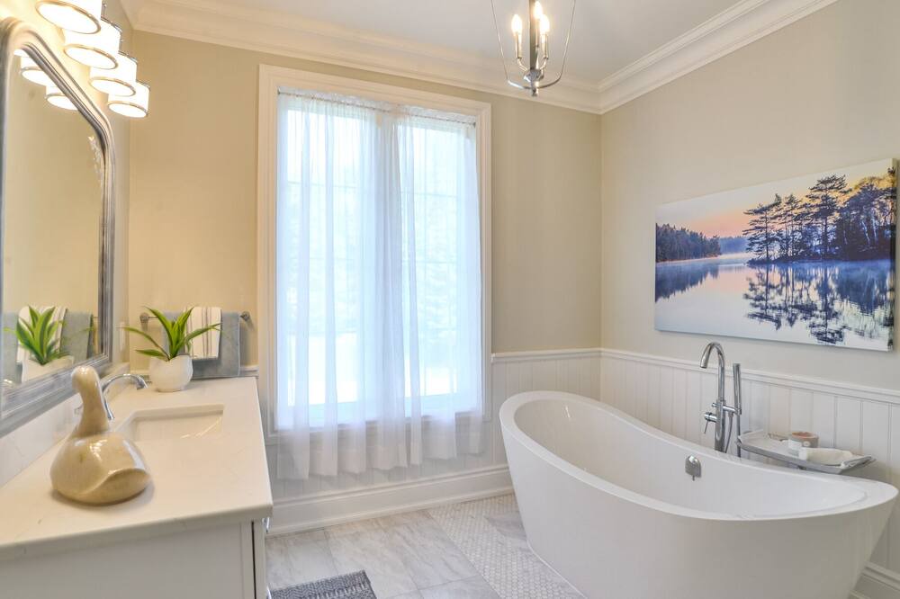 Photo of Bathroom in Rosseau