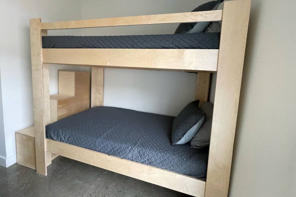 Photo of Bedroom in L'Anse-Saint-Jean