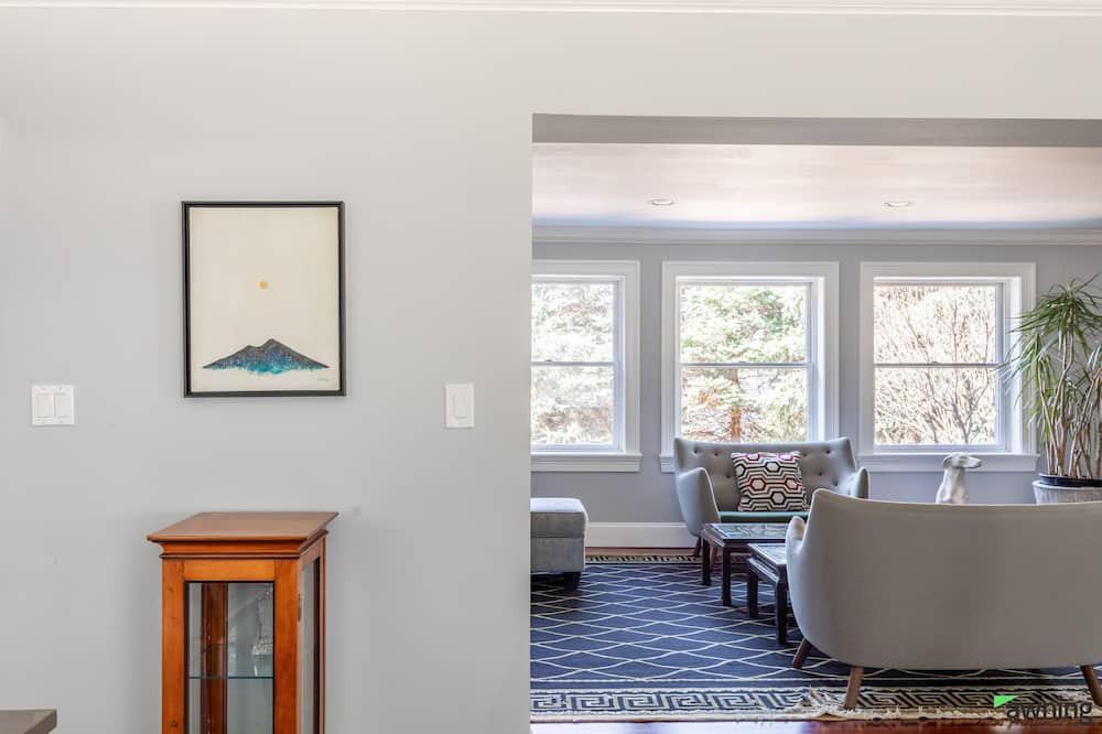 Photo of Others in Briarcliff Manor