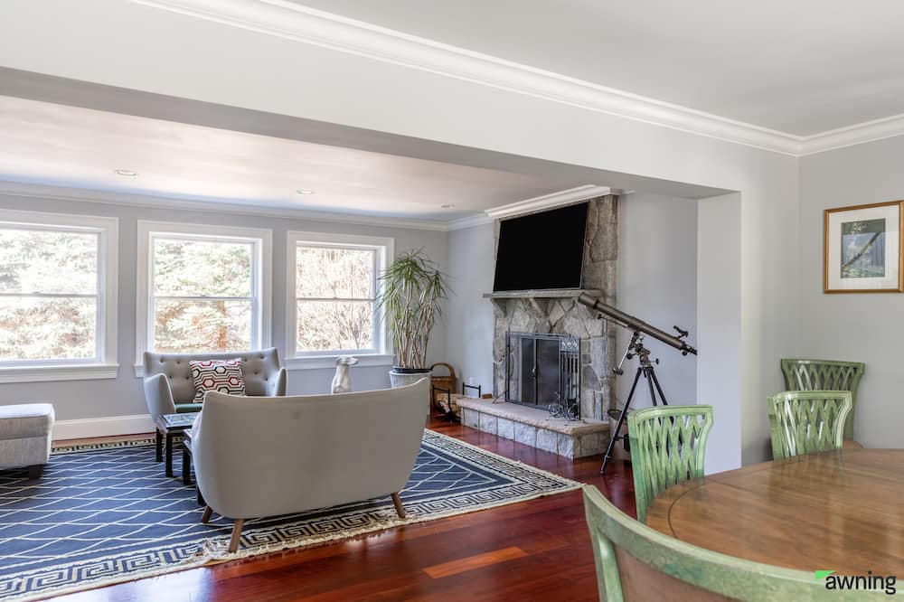 Photo of Livingroom in Briarcliff Manor