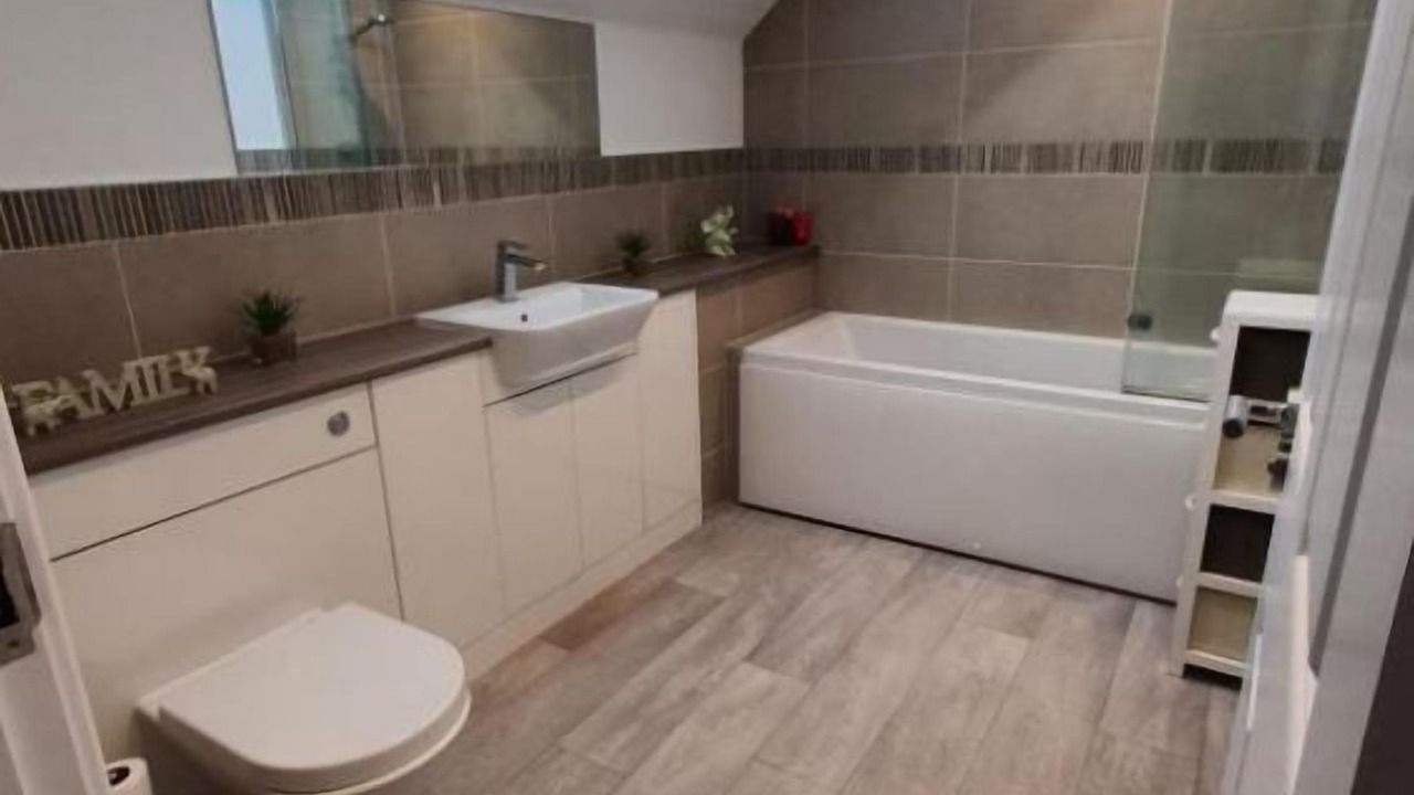 Photo of Others in Elgin