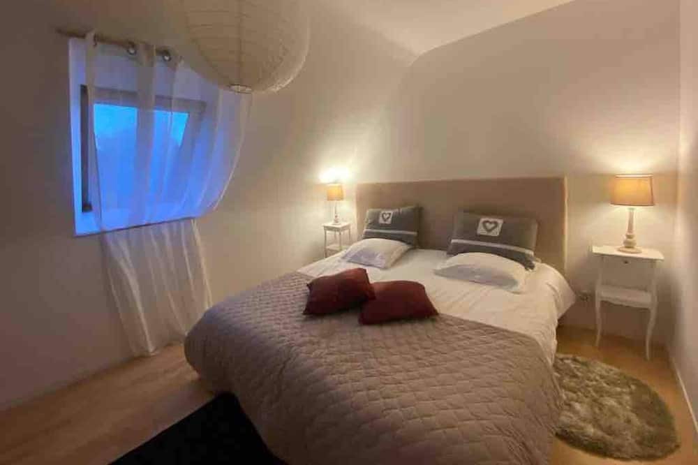 Photo of Bedroom in Aucaleuc