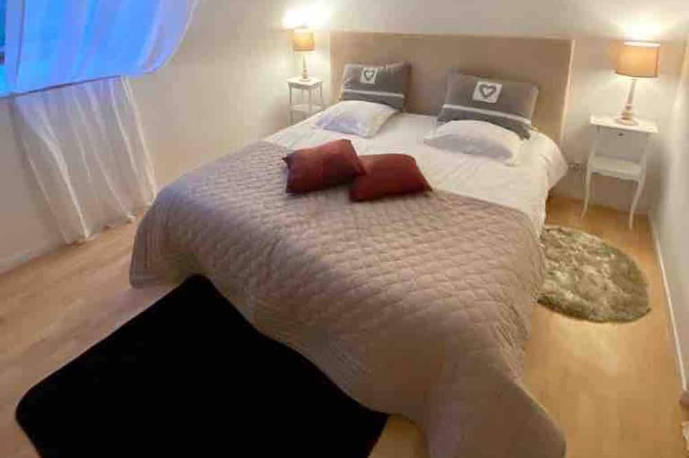 Photo of Bedroom in Aucaleuc